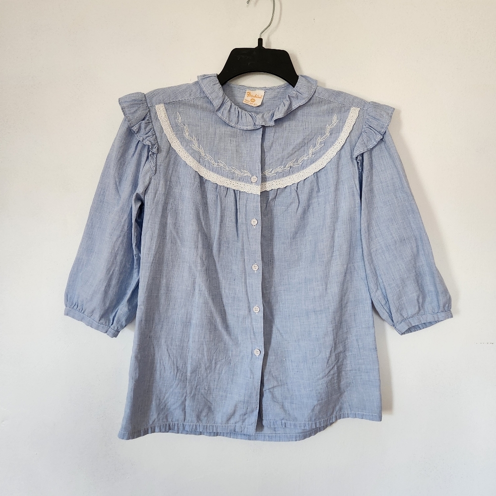 🌸Vintage blue cottage core 3/4 sleeve button down top Size M (runs small)